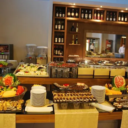 Jelena Hotel 4*