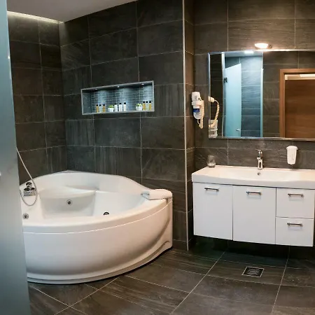 Hotel Jelena 4*