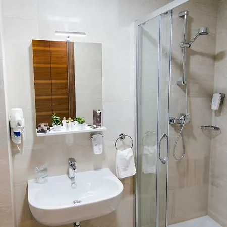 Jelena Hotel 4*